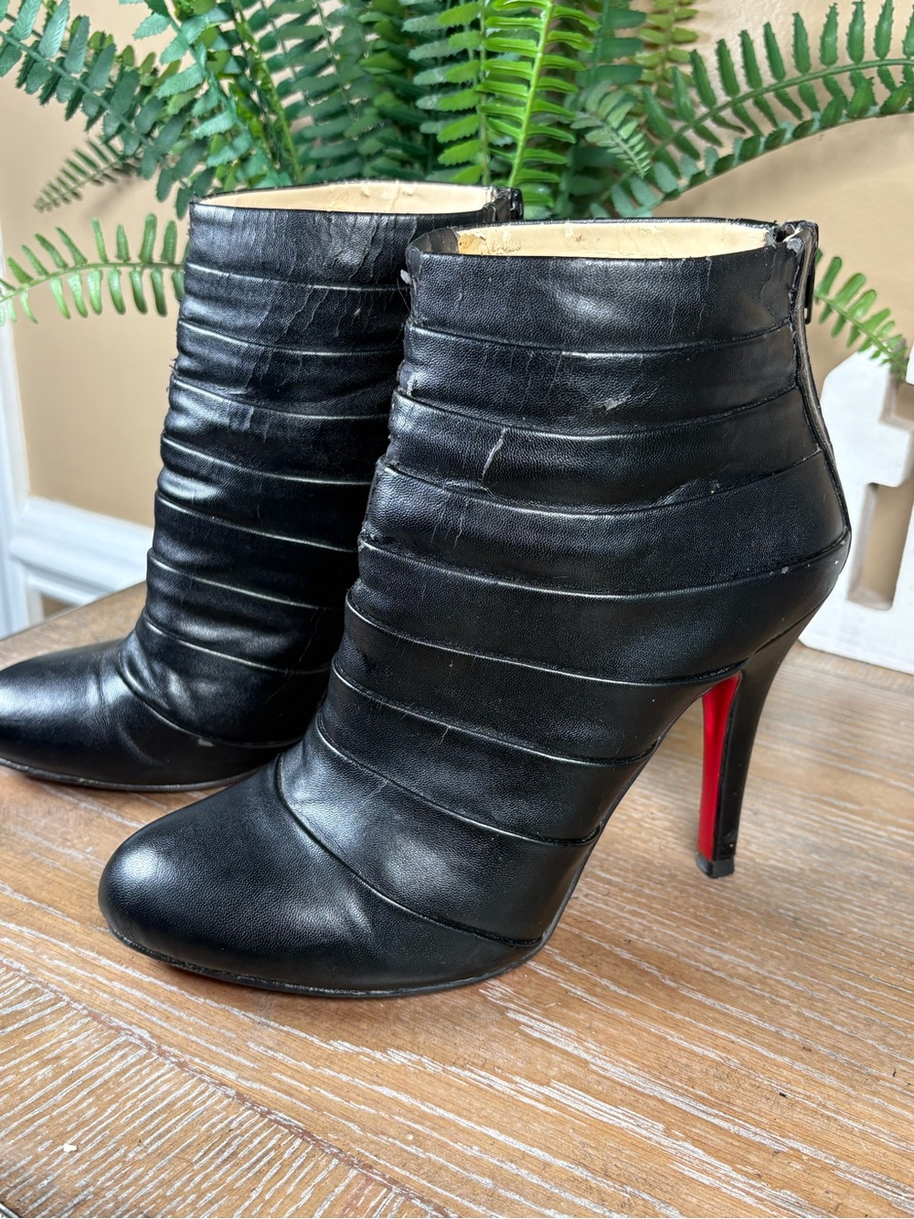 Christian Louboutin Black Boot Heels
Size 8.5/39 - Picture 5 of 16